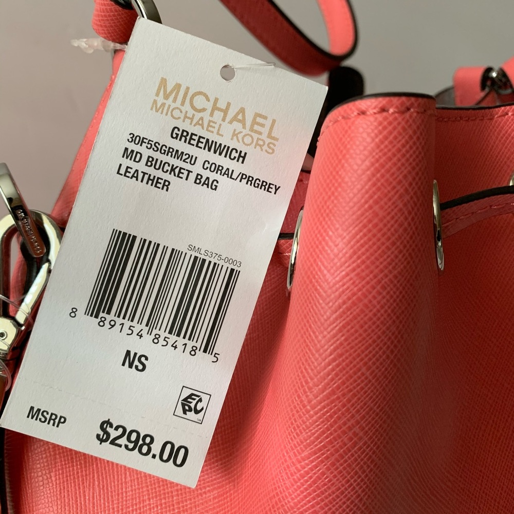 MICHAEL KORS GREENWICH Coral Medium Leather Bucket - Picture 11 of 11